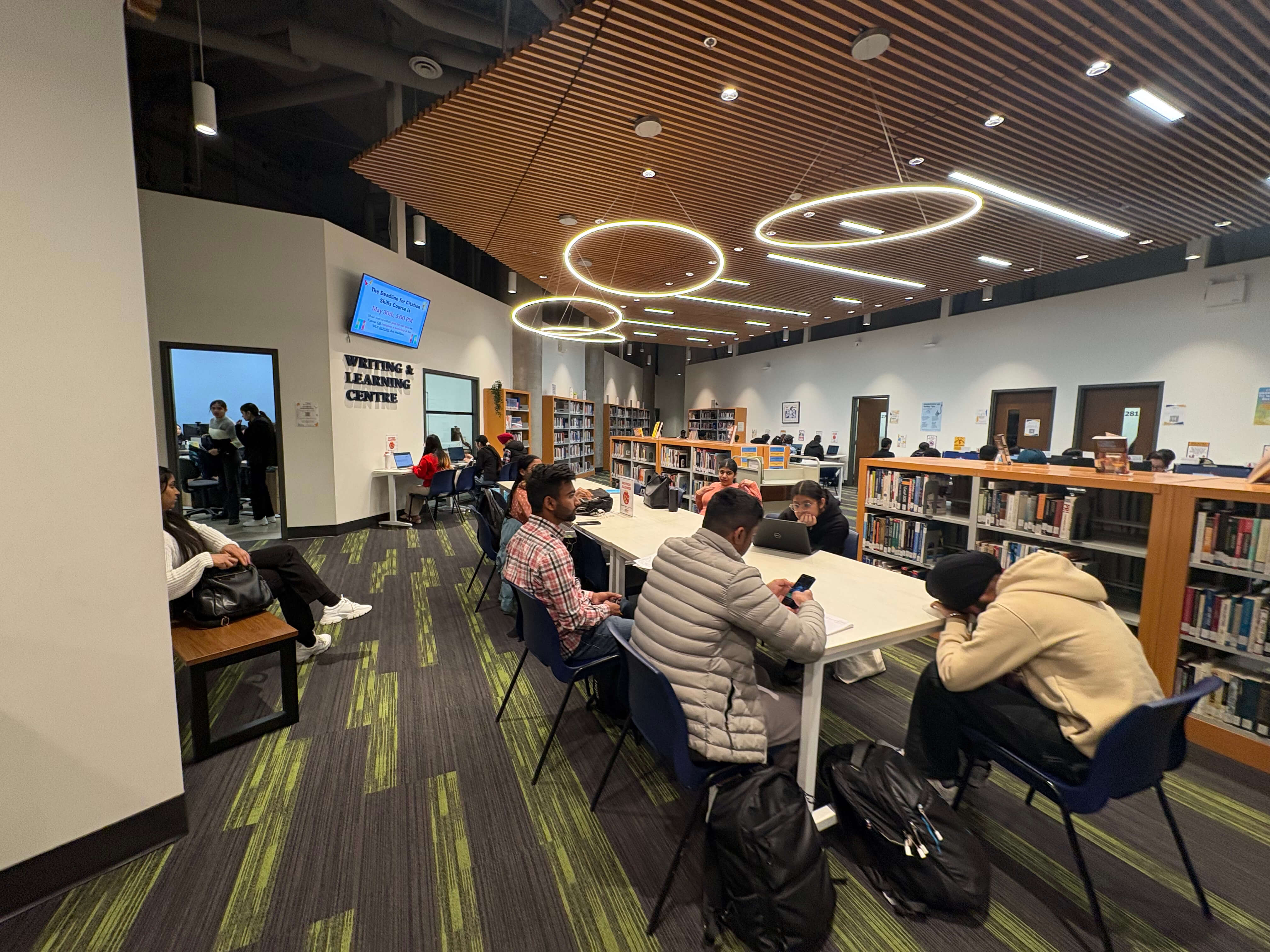 バーナビー図書館