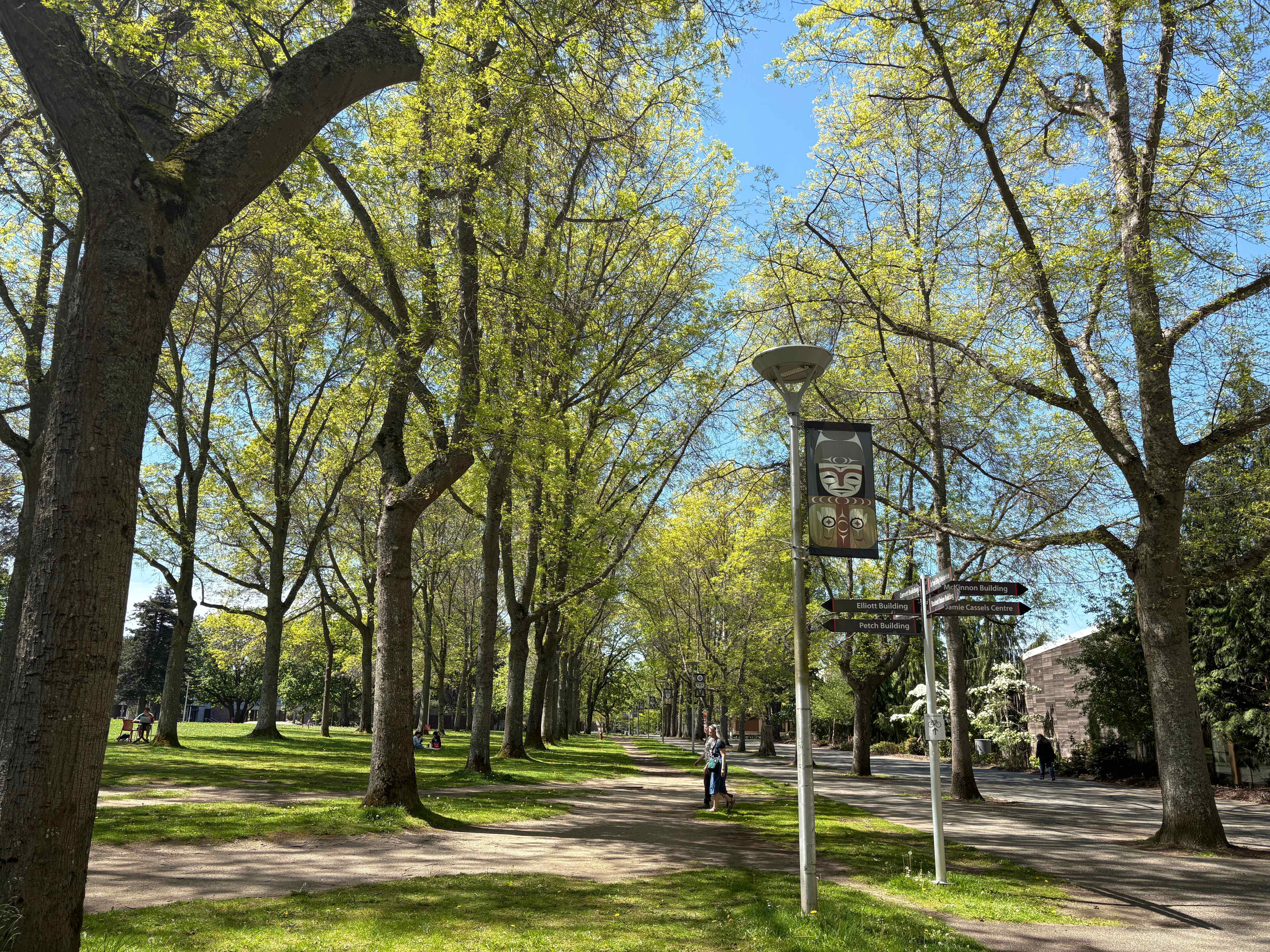 uvic (2)