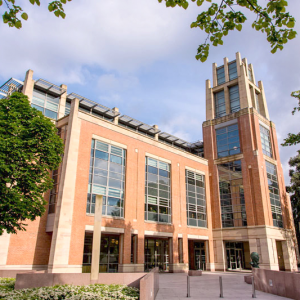 クイーンズ大学ベルファスト Queen&#039;s University Belfast