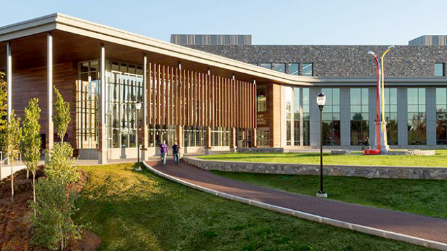 サザンニューハンプシャー大学 マンチェスター校の留学情報 基本情報 留学費用