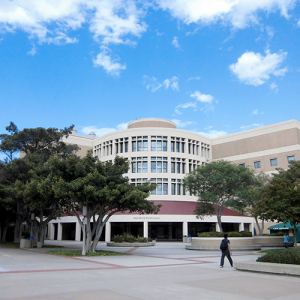 カリフォルニア大学アーバイン校エクステンション University of California Irvine, Division of Continuing Education (UCI Division of Continuing Education)